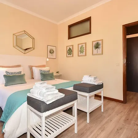 Azulejos Duplex - Downtown *