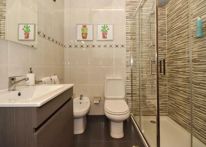 Azulejos Duplex - Downtown *