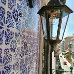 Azulejos Duplex - Downtown *