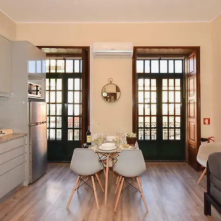 아파트 Azulejos Duplex - Downtown *