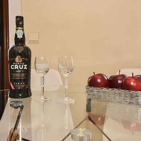 Azulejos Duplex - Downtown *